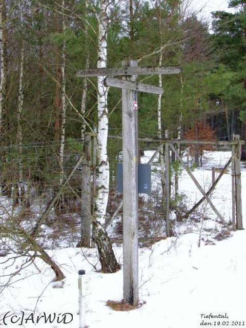 ©Hölzerner Wegweiser Parkplatz Tiefental (3)