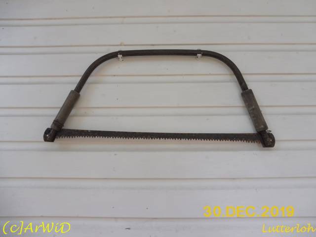 ©Sägen an der Wand (3)