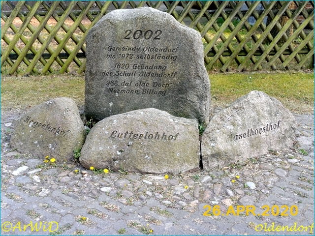 ©Dorfplatz Dreiangel (1)